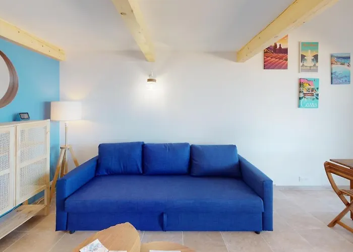 Apartment Pin Laricio Grimaud